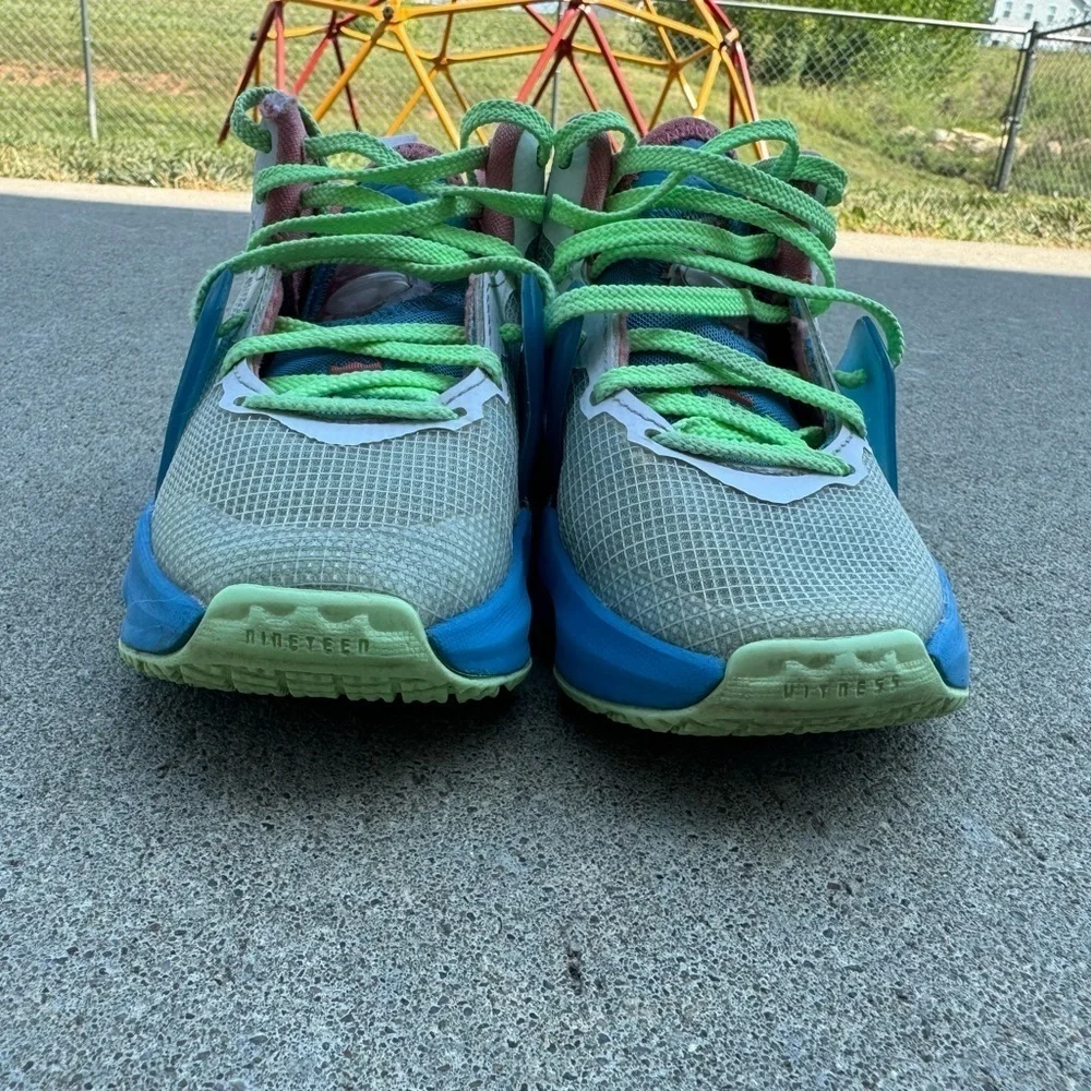 Nike Lebron 19 PS Tropical Round Toe Lace Up Basketball Shoes Size 10.5C